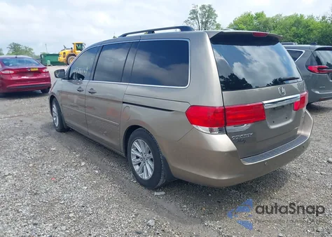2008 Honda Odyssey Touring z USA, uszkodzony, nr VIN 5FNRL38858B097302